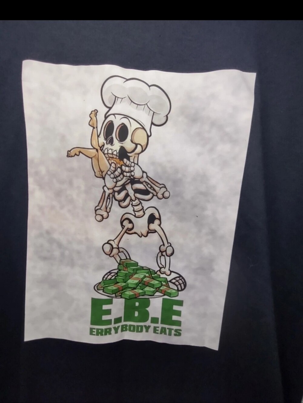 Everyone EATS Creepy Chef Gildan Tshirt. Size Small